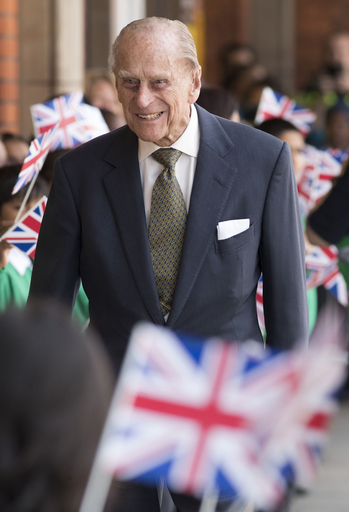 It is with deep sorrow that her majesty the queen has announced the death of her beloved husband, his royal highness the prince philip, duke of edinburgh. Prins Philips frånvaro väcker oro hos britterna - Allt om kungligt