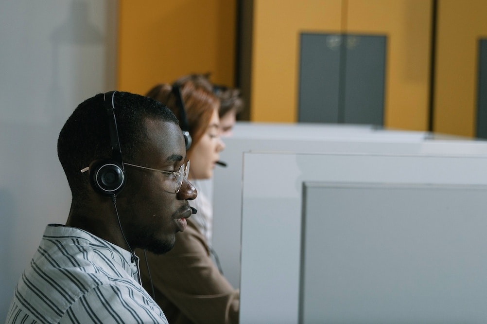 Best Helpdesk Software For Small Businesses In 2022 A Complete Guide