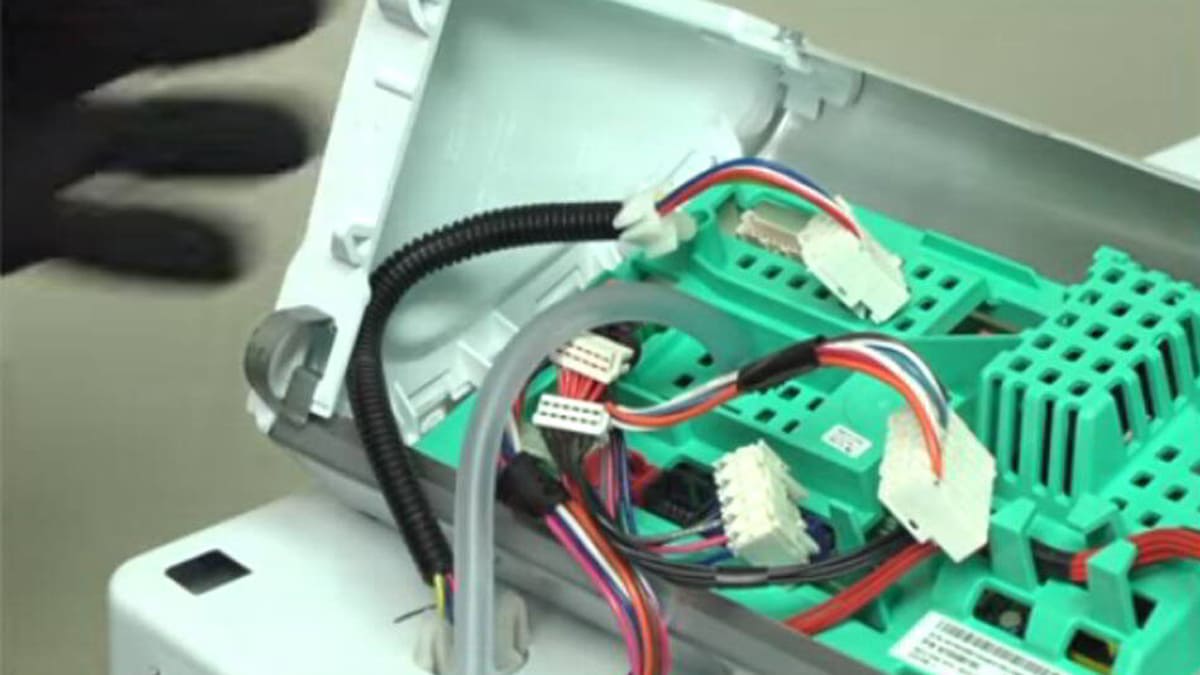 What does mean and how to fix error code F21 on Maytag washer
