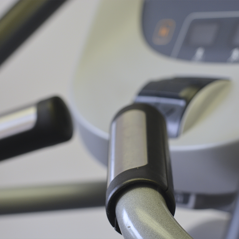 Precor EFX 883 Commercial Elliptical W/ P80 Monitor