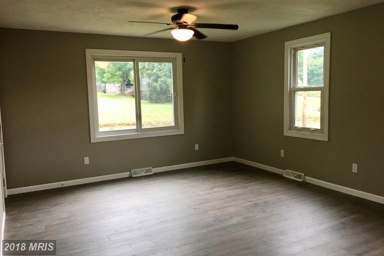 NEW LISTING 4381 Frankfort Highway, Short Gap Ally Litten