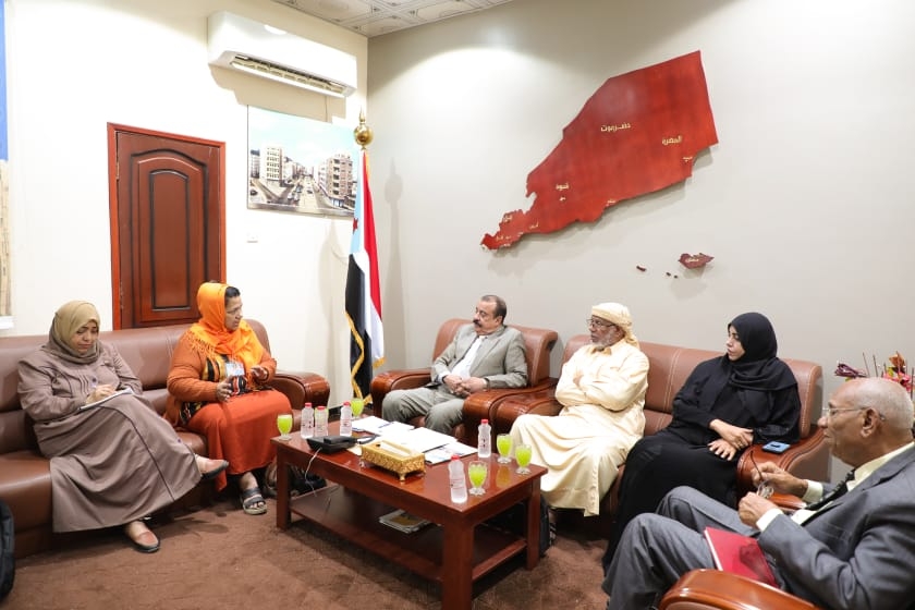 الانتقالي يستعرض الدراسة الاقتصادية للجنوب المقدمة من مركز “مسار للدراسات”