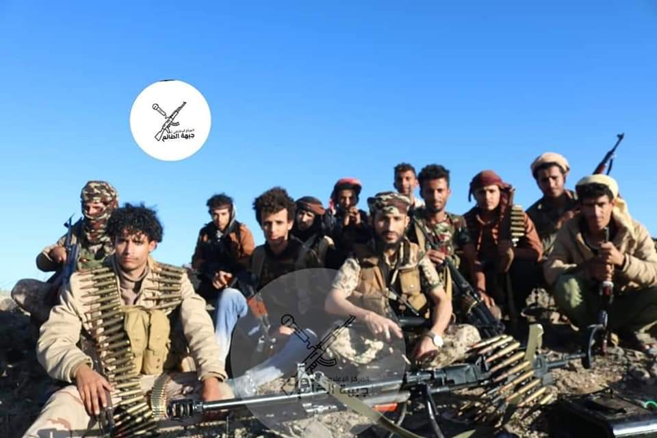 قائد اللواء الثاني مقاومة يتفقد مواقع القوات الجنوبية في مريس ويتوعد المليشيات بالهزيمة