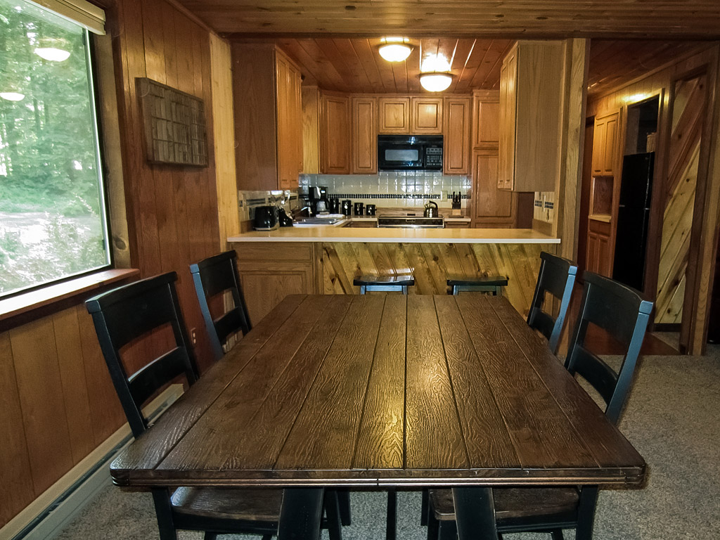 Mt. Rainier National Park Lodging Romantic Meadow Cabin at Mt