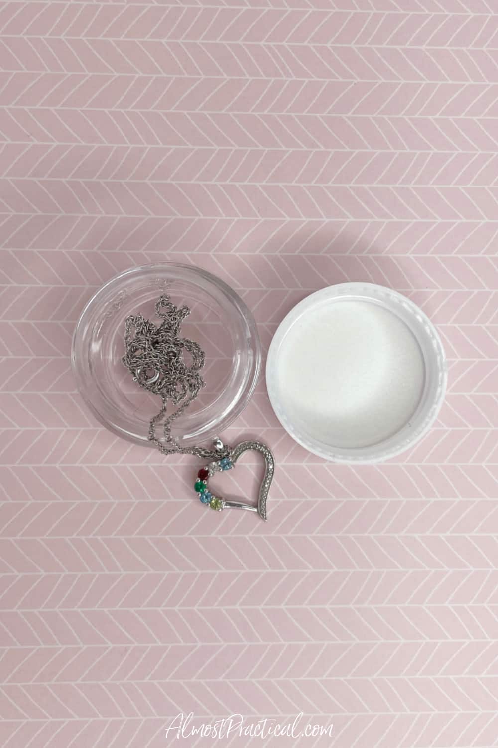 How to Pack Necklaces When You Travel 7 Options