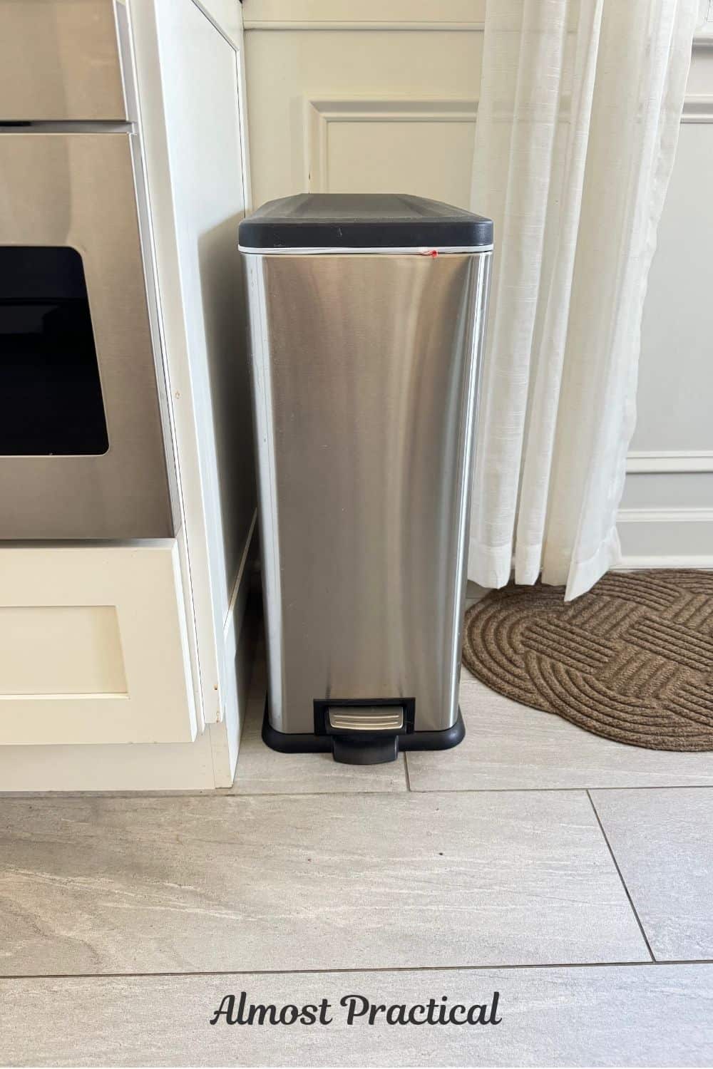 Finding the Perfect Kitchen Trash Can Size for Your Space