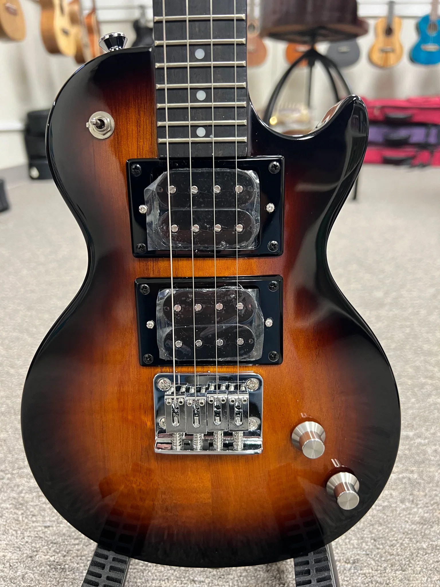 Risa UKELP363MHTS Soprano Les Paul Style Solid Body Electric Ukulele