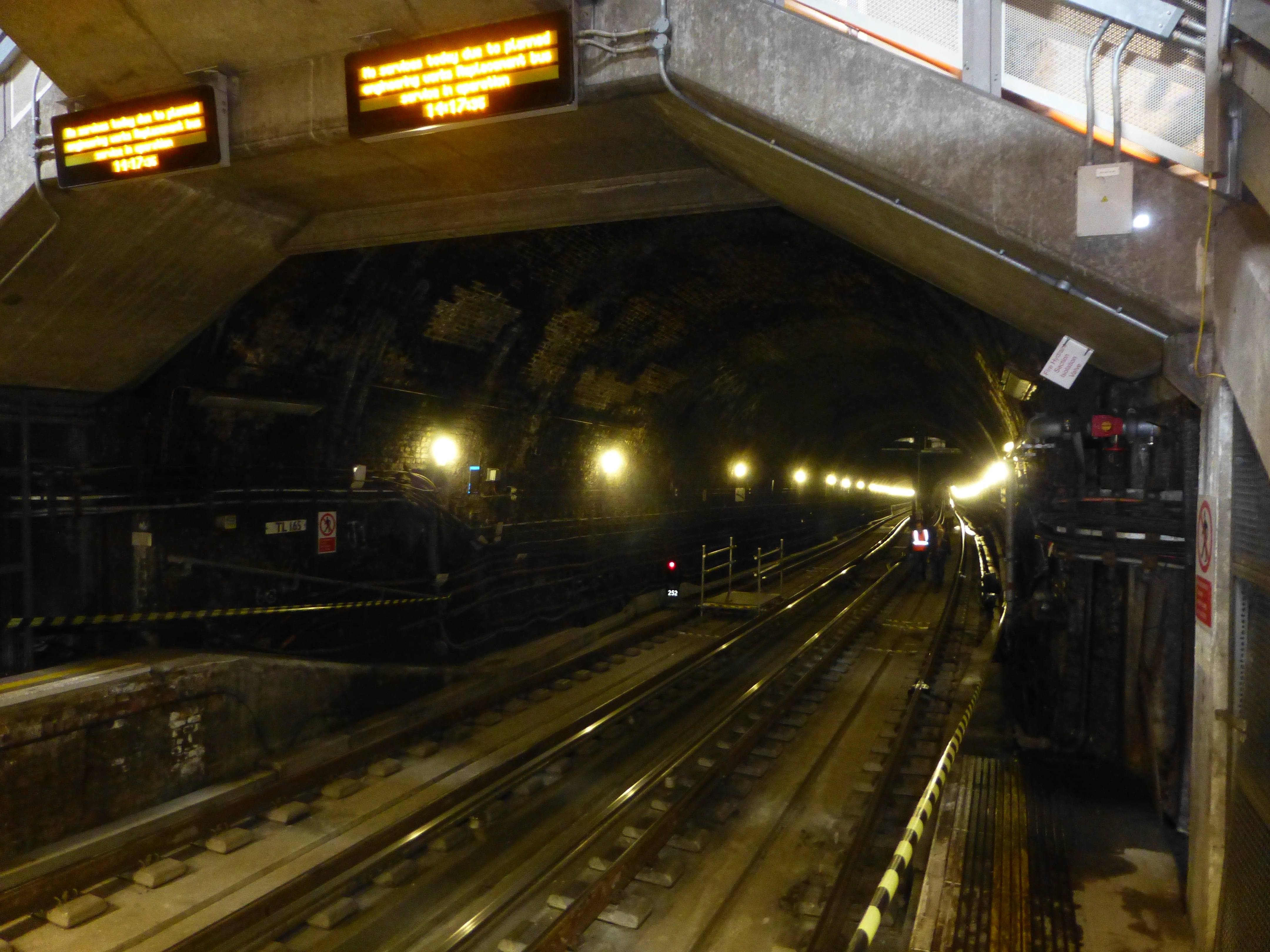 Walking Brunel's First Thames Tunnel from Rotherhithe to Wapping A