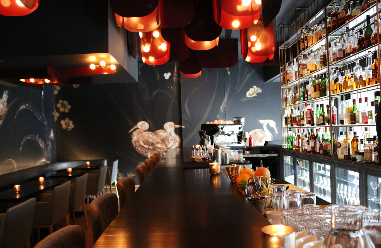 Barroom Alo Restaurant