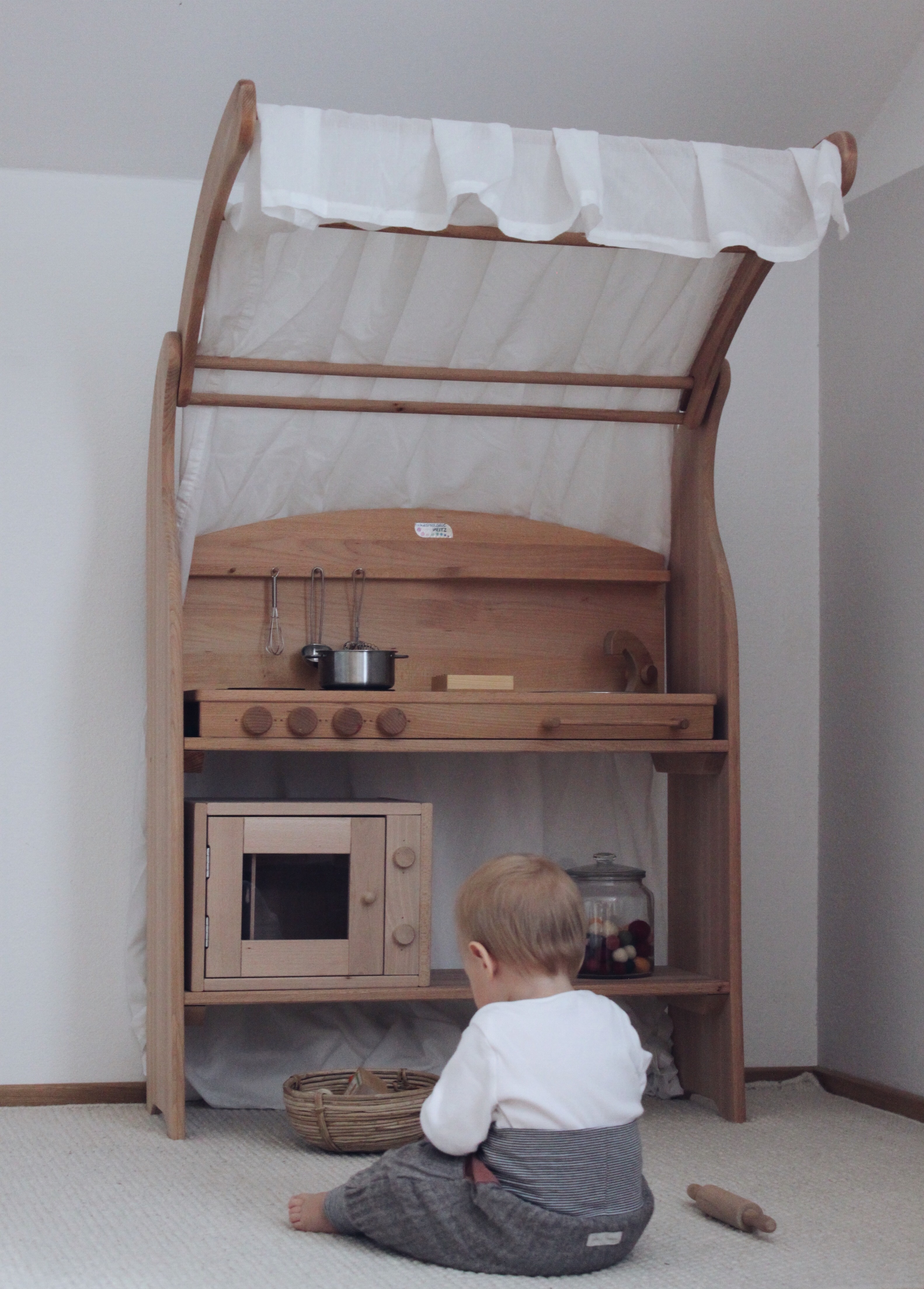 Der Spielständer nach Waldorf Spielzeug, Möbel und mehr