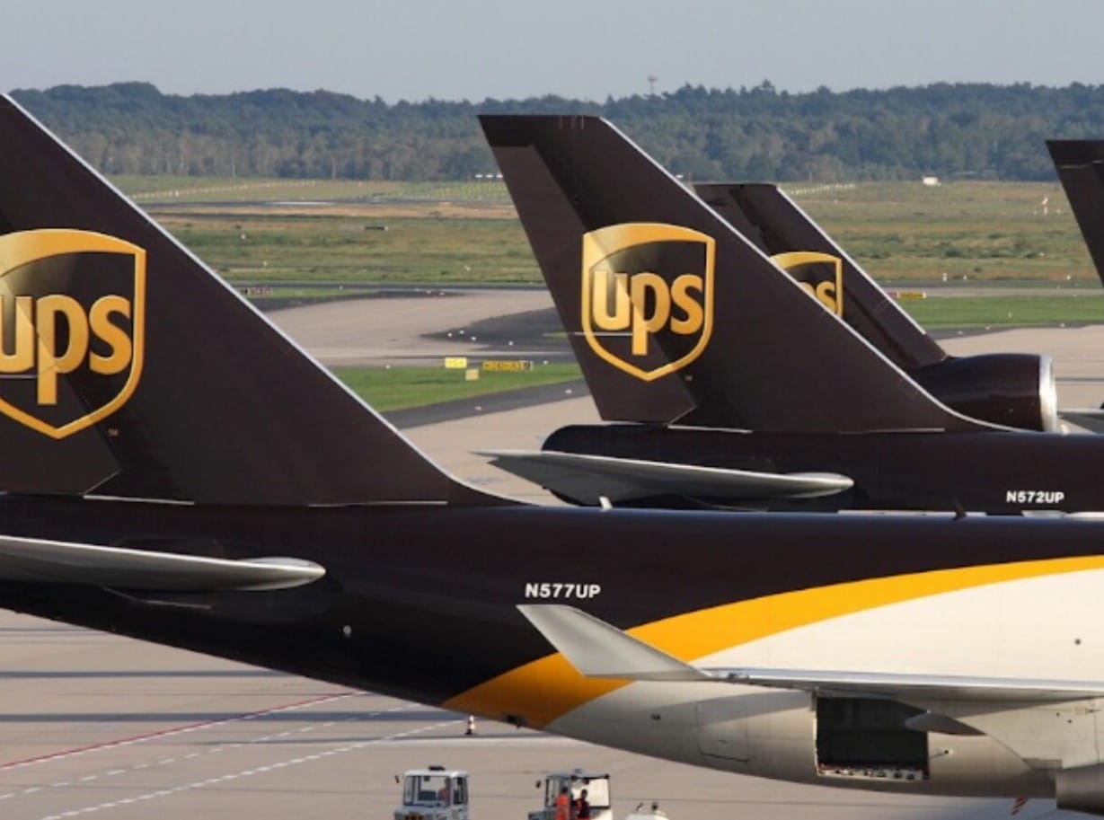 Phương Phức Tra Cứu Vận Đơn UPS Ưu Điểm Cước Phí