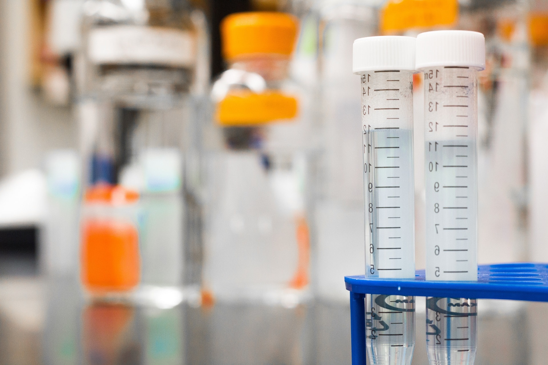 alphachem.id PT Alpha Chemicals International