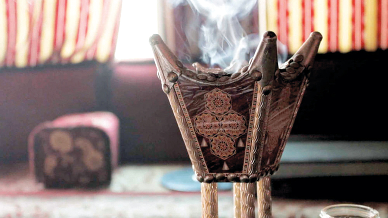 عبارات عن البخور والعود تويتر