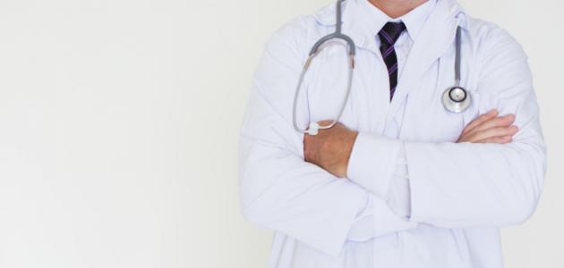 متى يكون نزول الدم مع البراز خطير