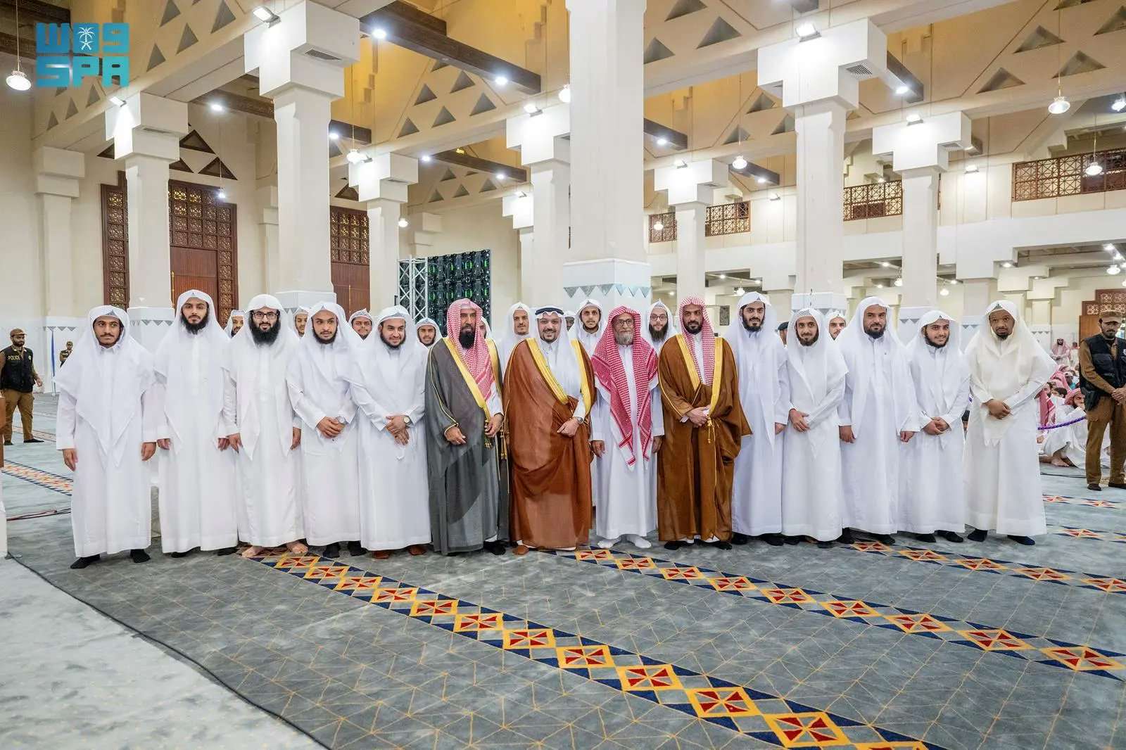أمير القصيم يرعي حفل تخريج 100 من جمعية تحفيظ القرآن