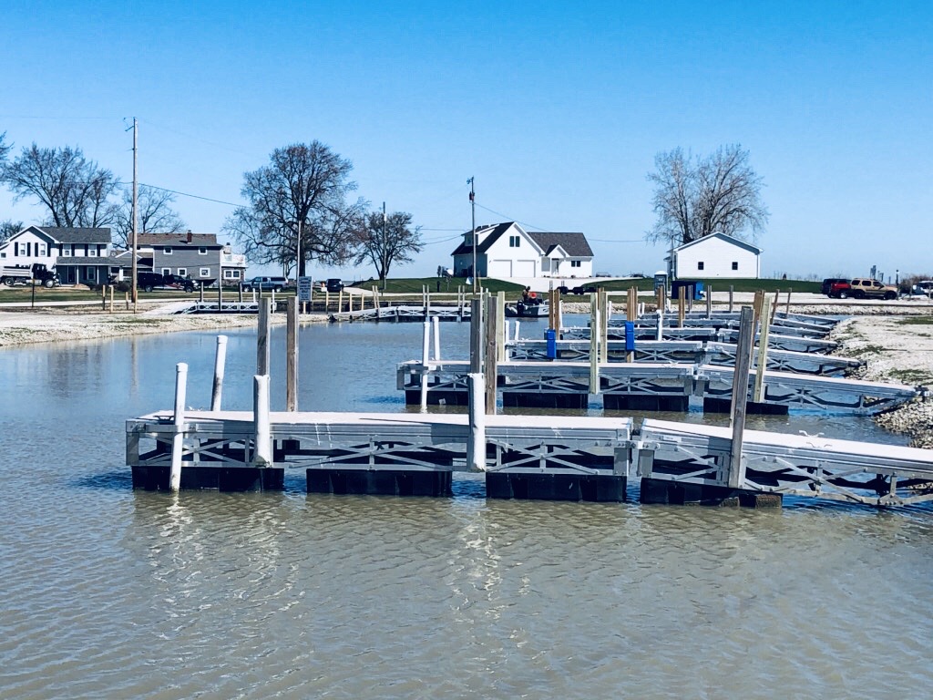 Al's Harbor Boat Launch in Oak Harbor, OH