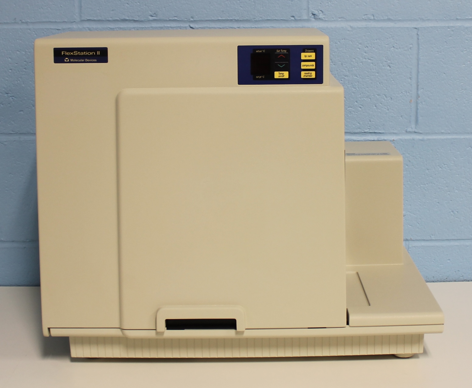 Molecular Devices FlexStation II Benchtop MultiMode Microplate Reader