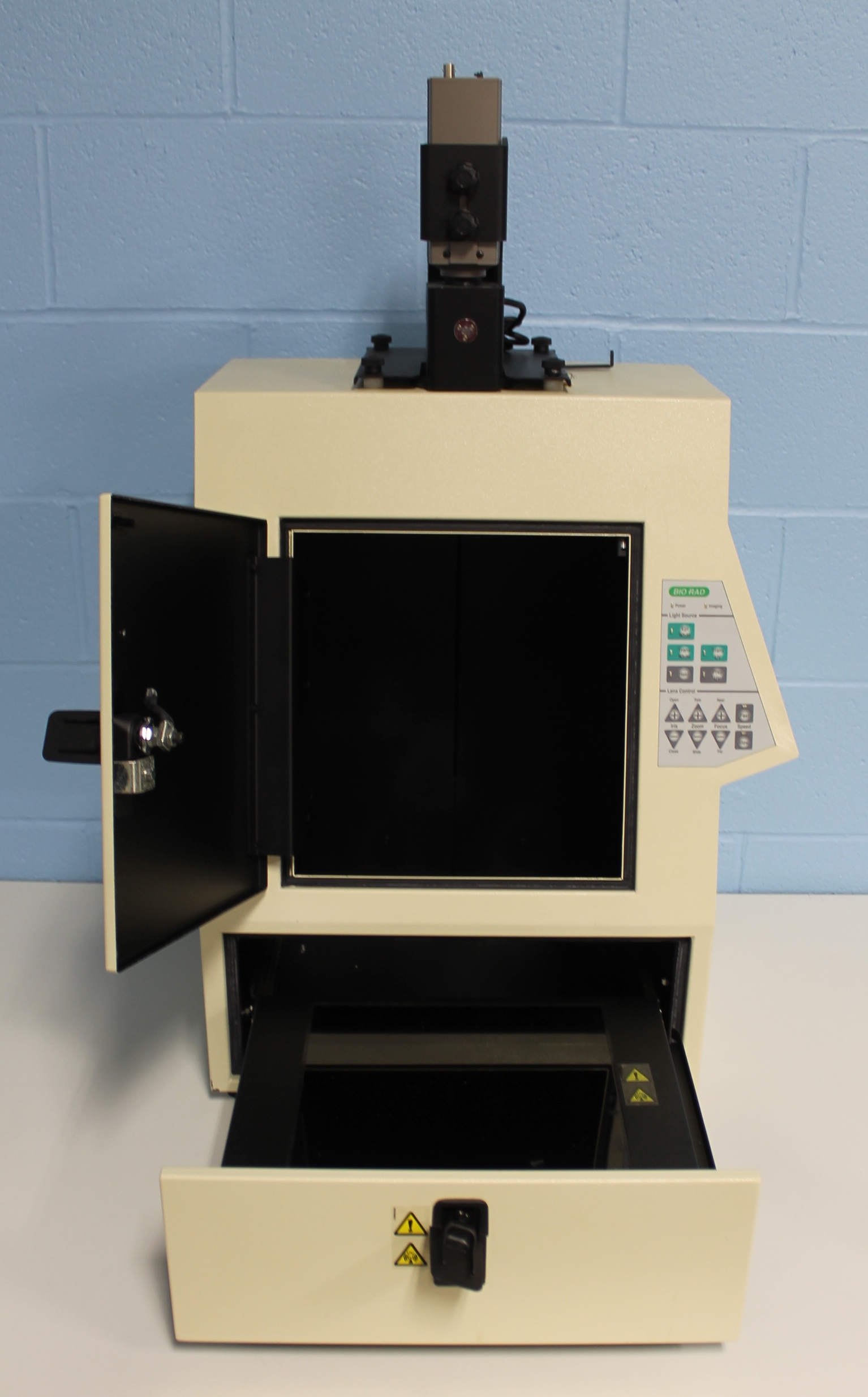 Refurbished BioRad Gel Doc 2000 Imaging System