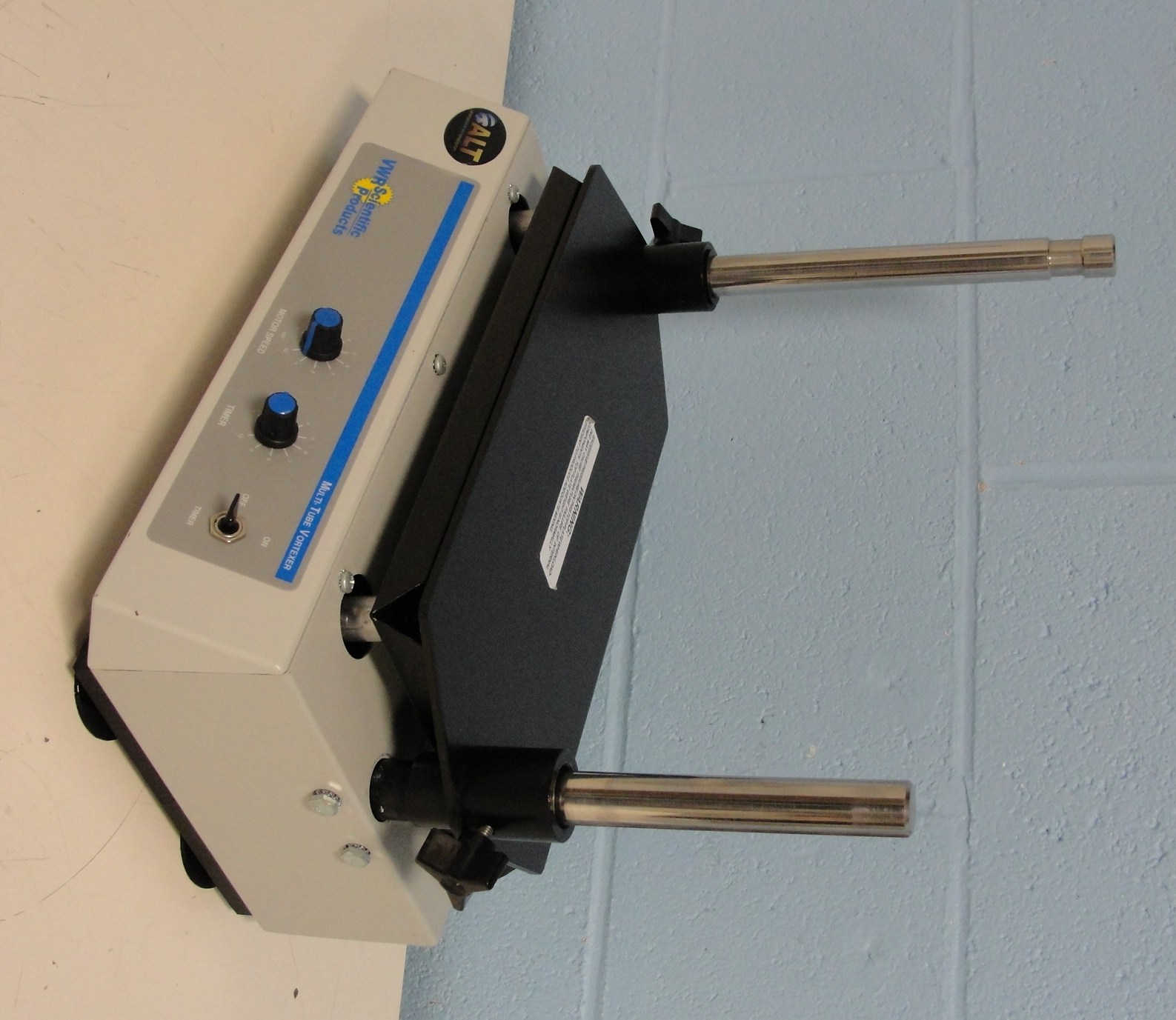 Refurbished VWR Scientific MultiTube Vortexer