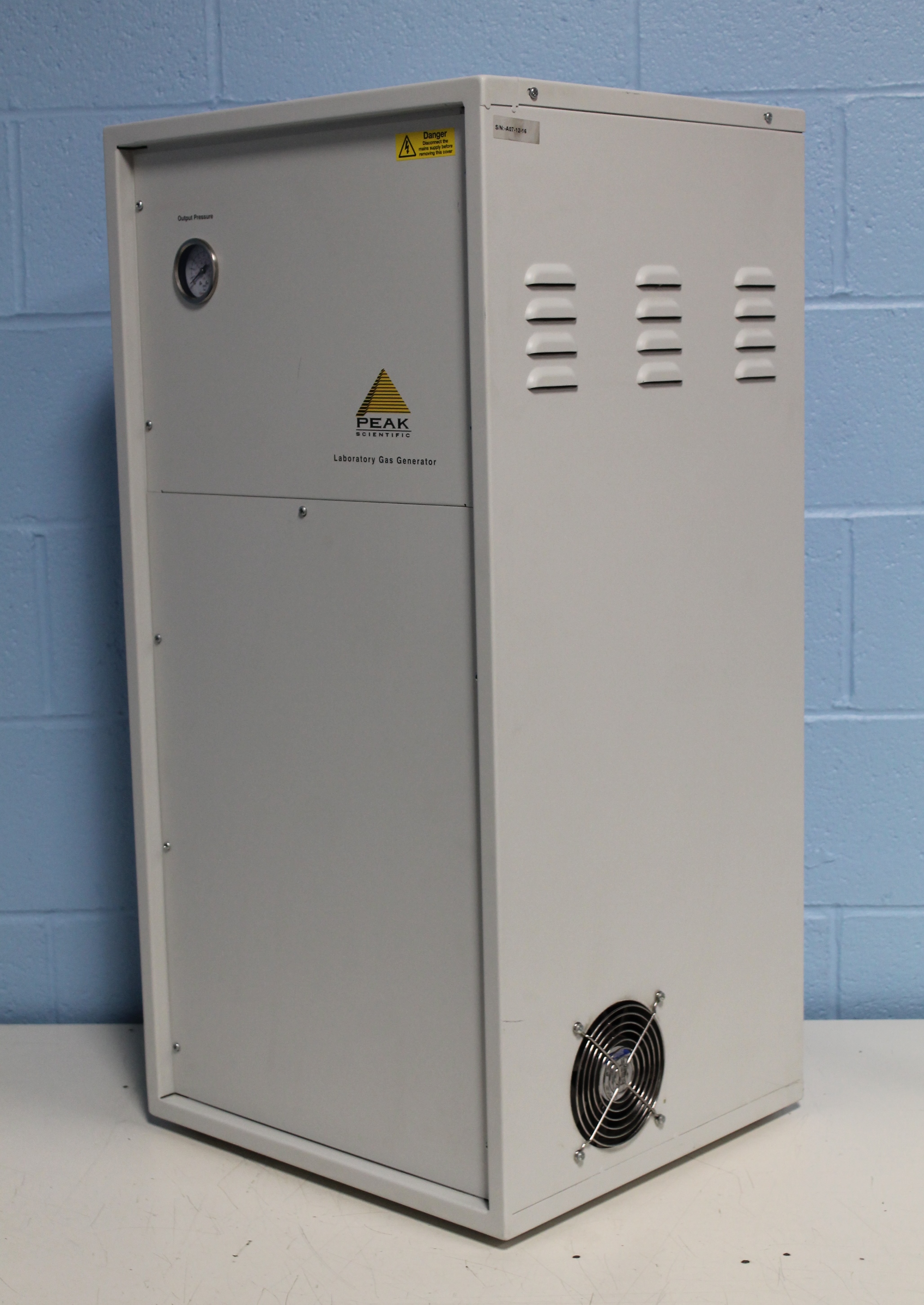 Peak Scientific NM18LA Nitrogen Generator with builtin Air Compressor