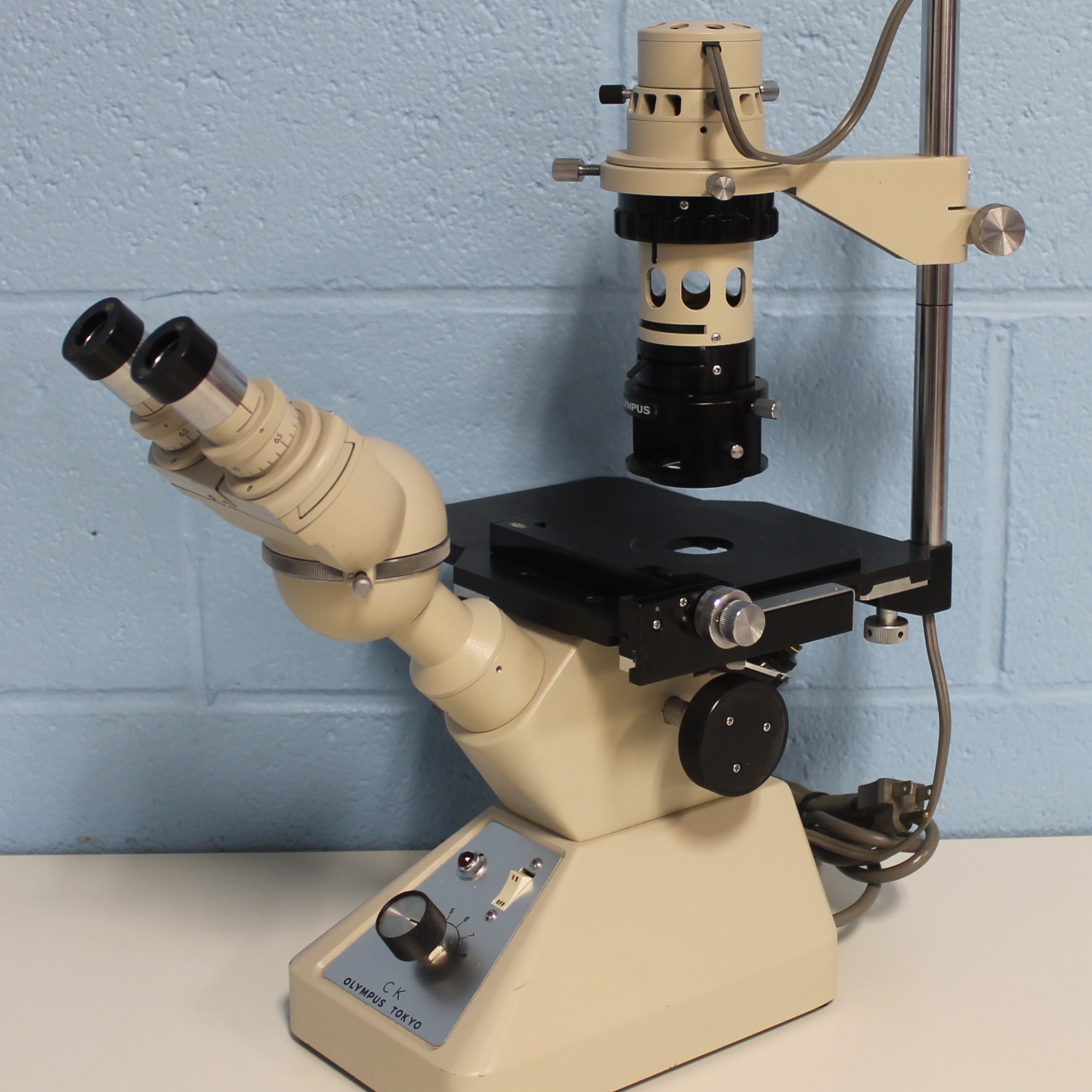 Refurbished Olympus CK Inverted Tissue Culture Microscope