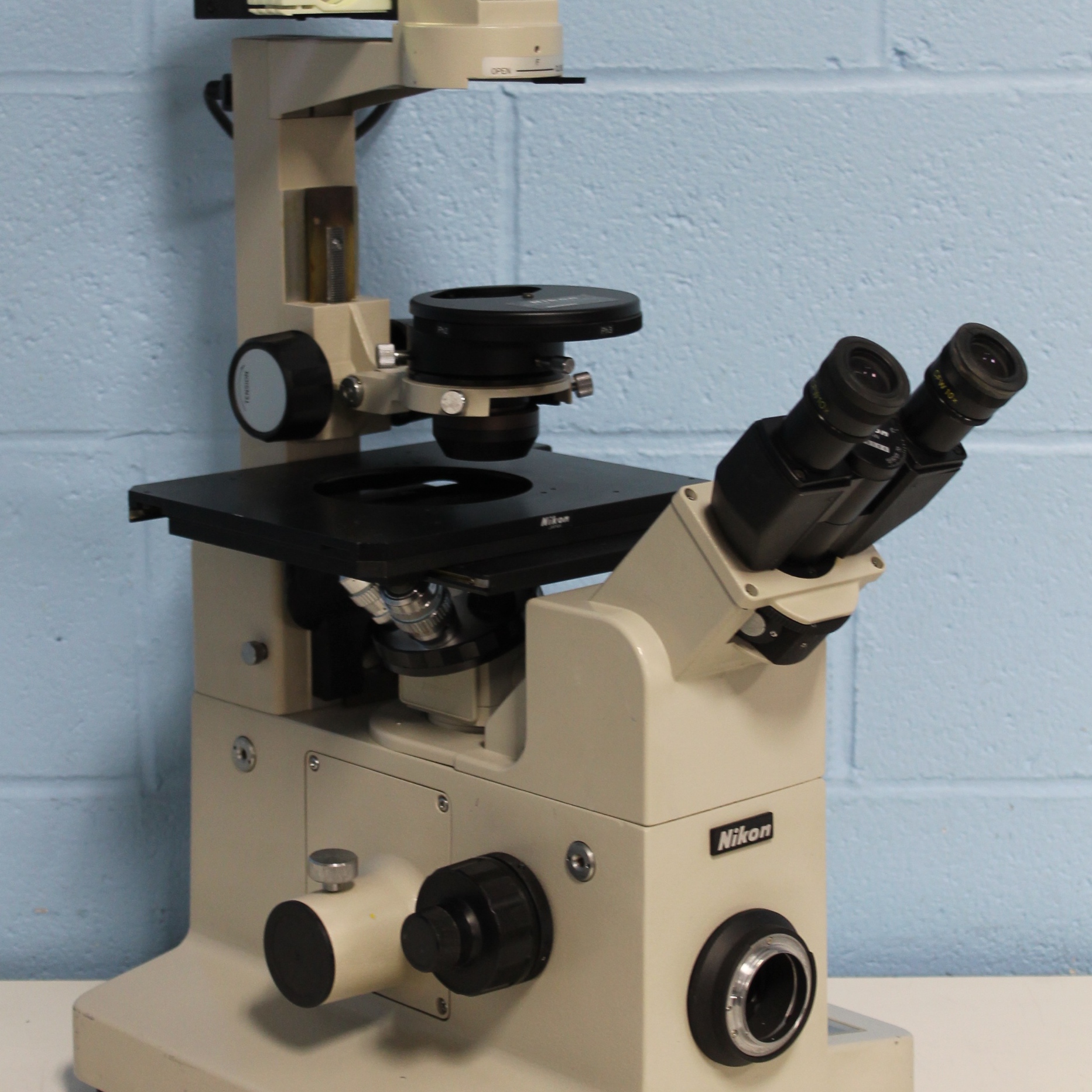 Refurbished Nikon DiaPhotTMD Inverted Microscope