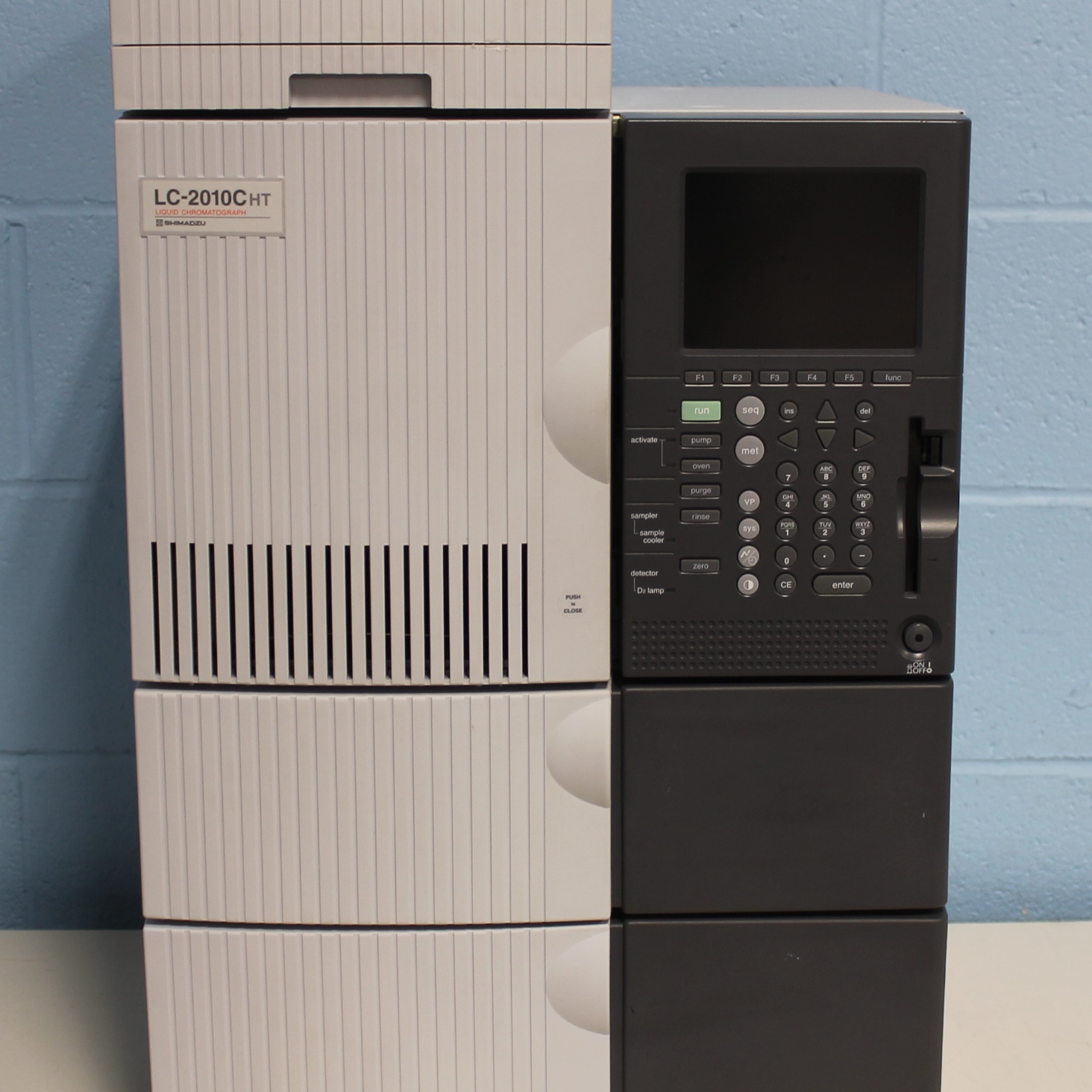 Refurbished Shimadzu LC2010CHT HPLC System