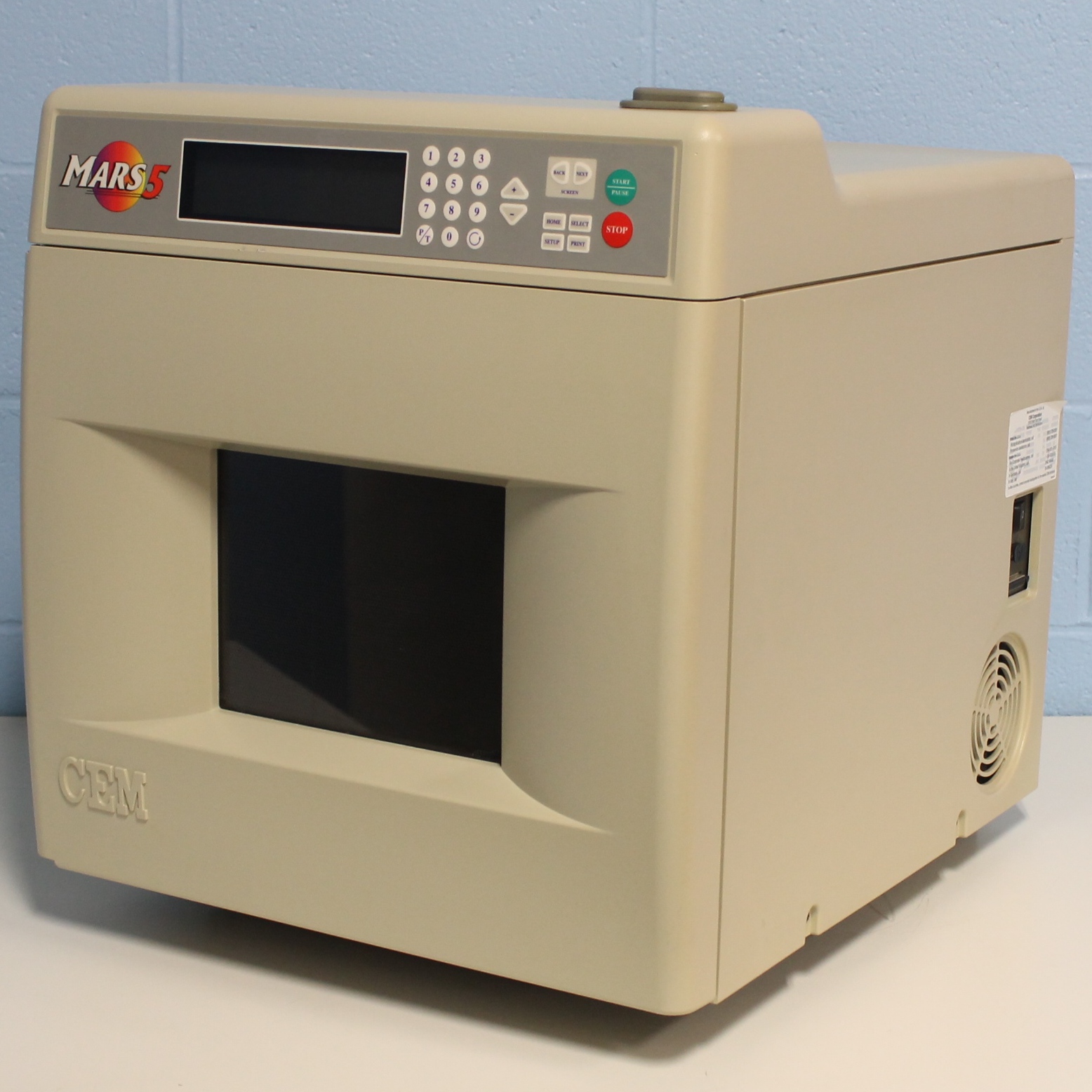 CEM MARS 5 Microwave Accelerated Reaction System