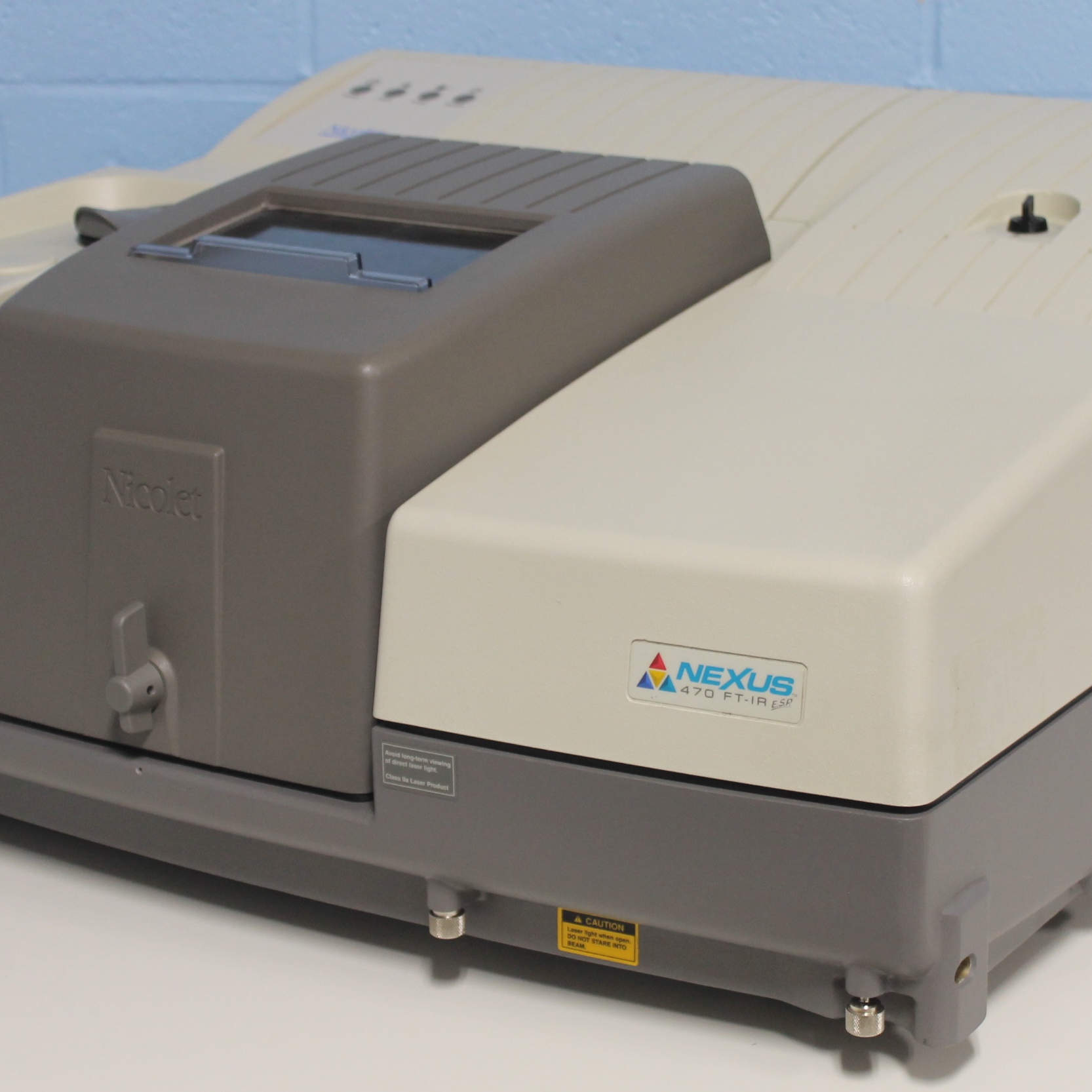 Nicolet Nexus 470 ESP FTIR Spectrometer with SpectraTech Continuum FT