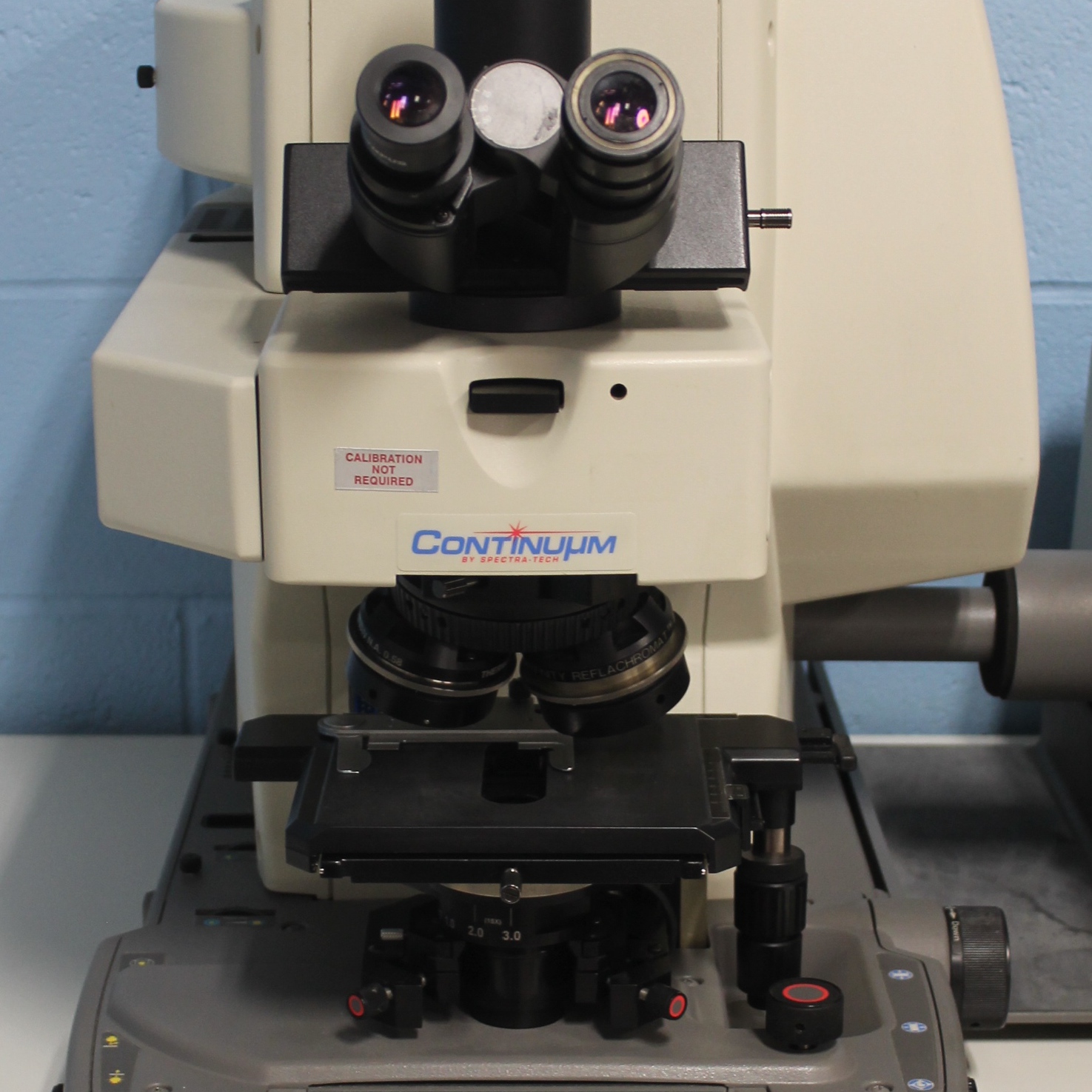 Nicolet Nexus 670 ESP FTIR Spectrometer with SpectraTech Continuum F