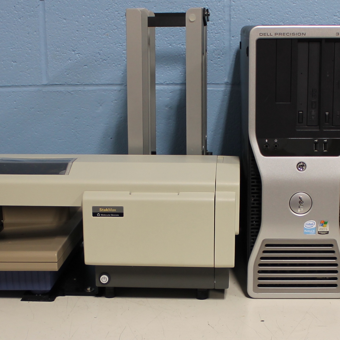 Refurbished Molecular Devices SpectraMax M5 MultiMode Microplate Reader