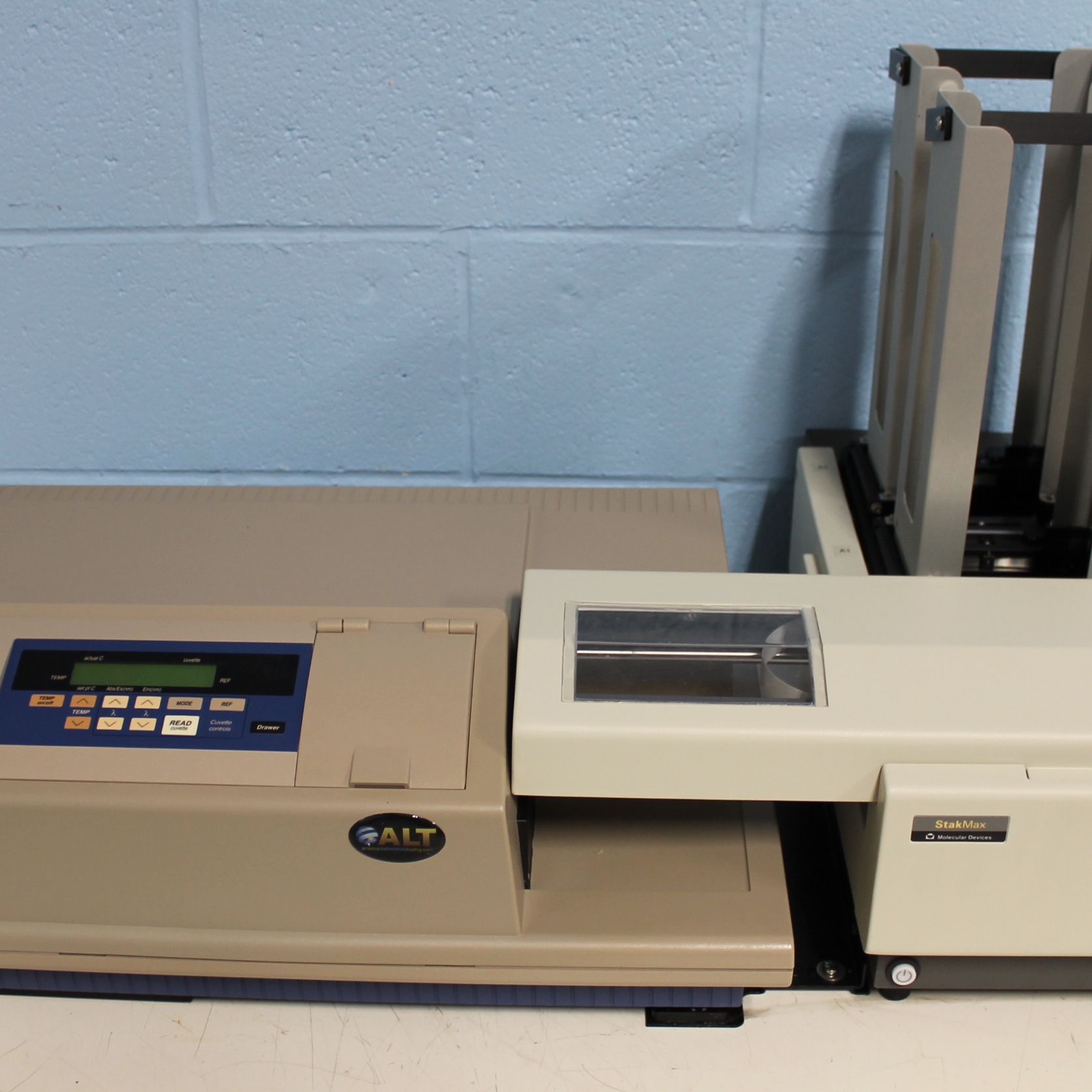 Refurbished Molecular Devices SpectraMax M5 MultiMode Microplate Reader