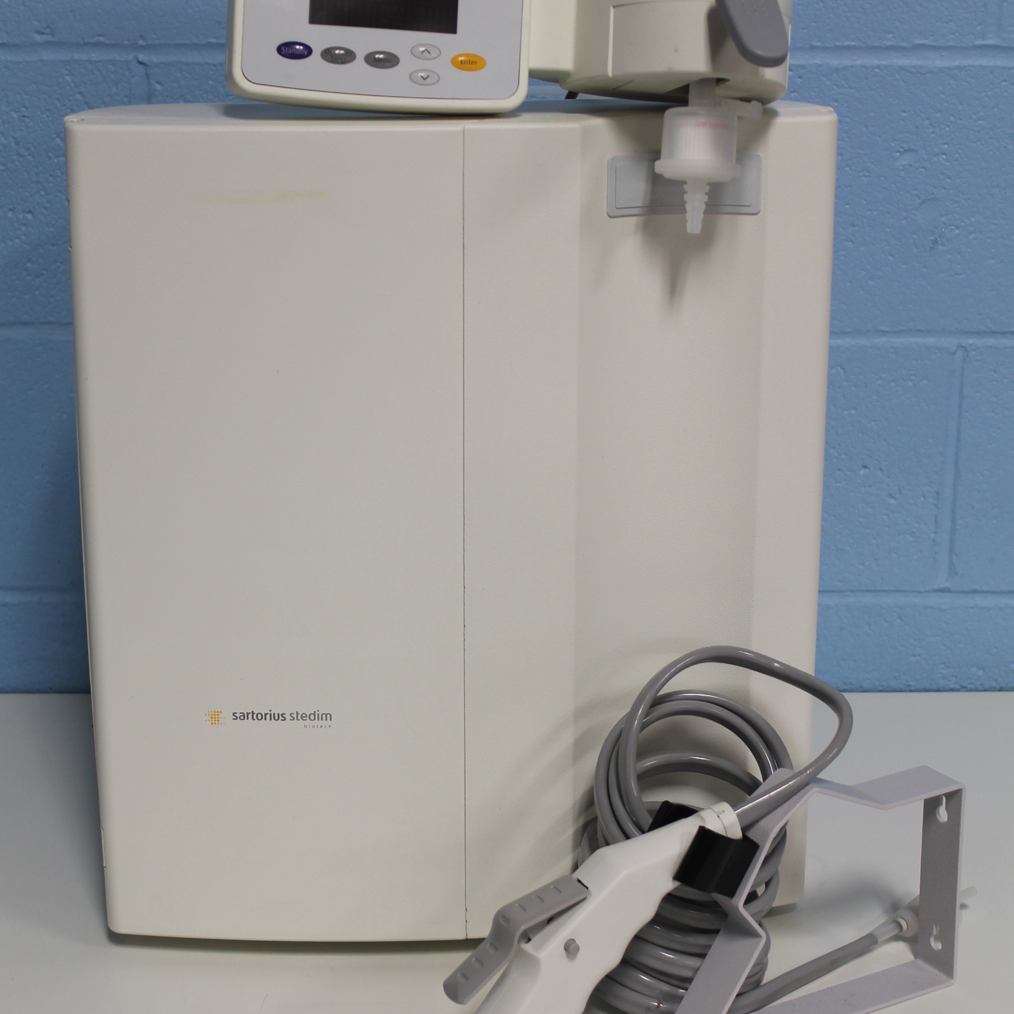 Sartorius arium 611VF Water Purification System