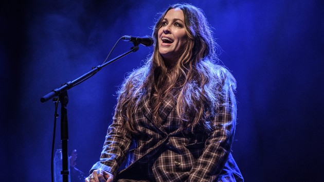 Alanis Morissette announces new 20212022 tour dates to celebrate