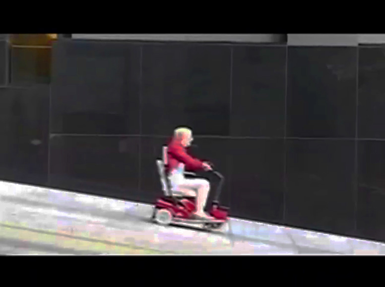 JACKASS Runaway Scooter ALTERIAN INC.