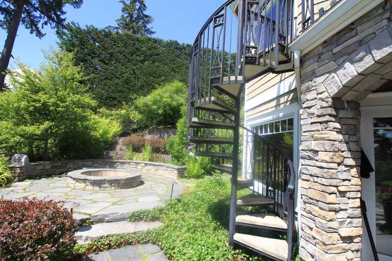 Residential Home Landscape Architecture in Bellevue, WA Altmann