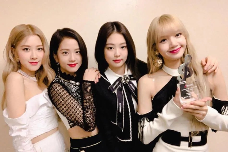 ARMYs ( those who dont stan BPink ) which BLACKPINK member do you LIKE