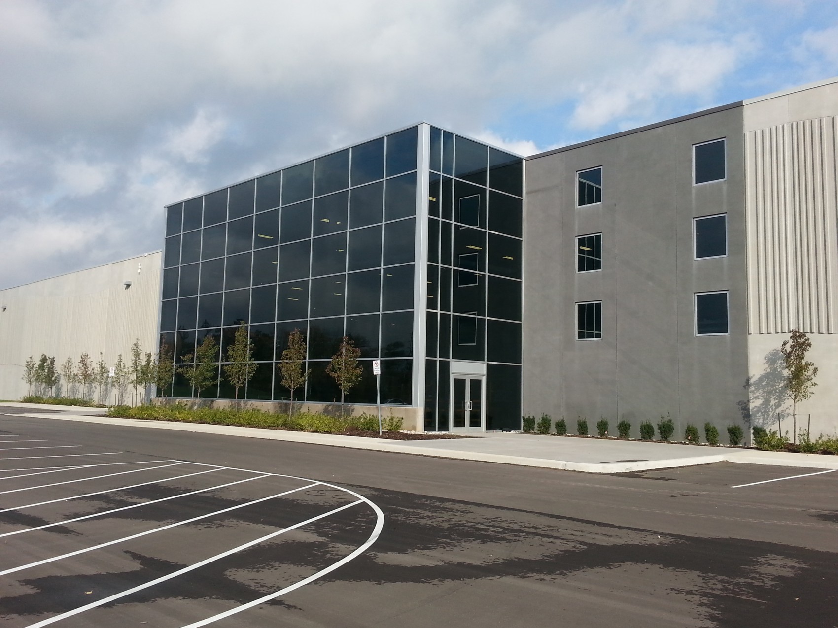 Lowes Distribution Center Alumicor