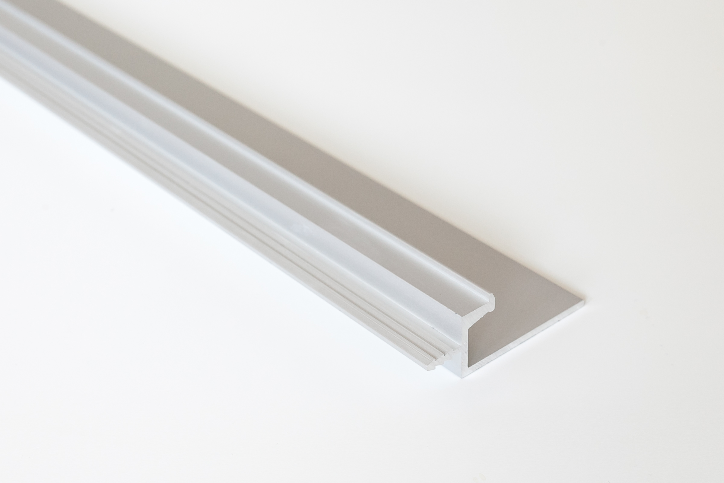 Aluminum Extruded Handles Quality Kitchen Doors since 2005