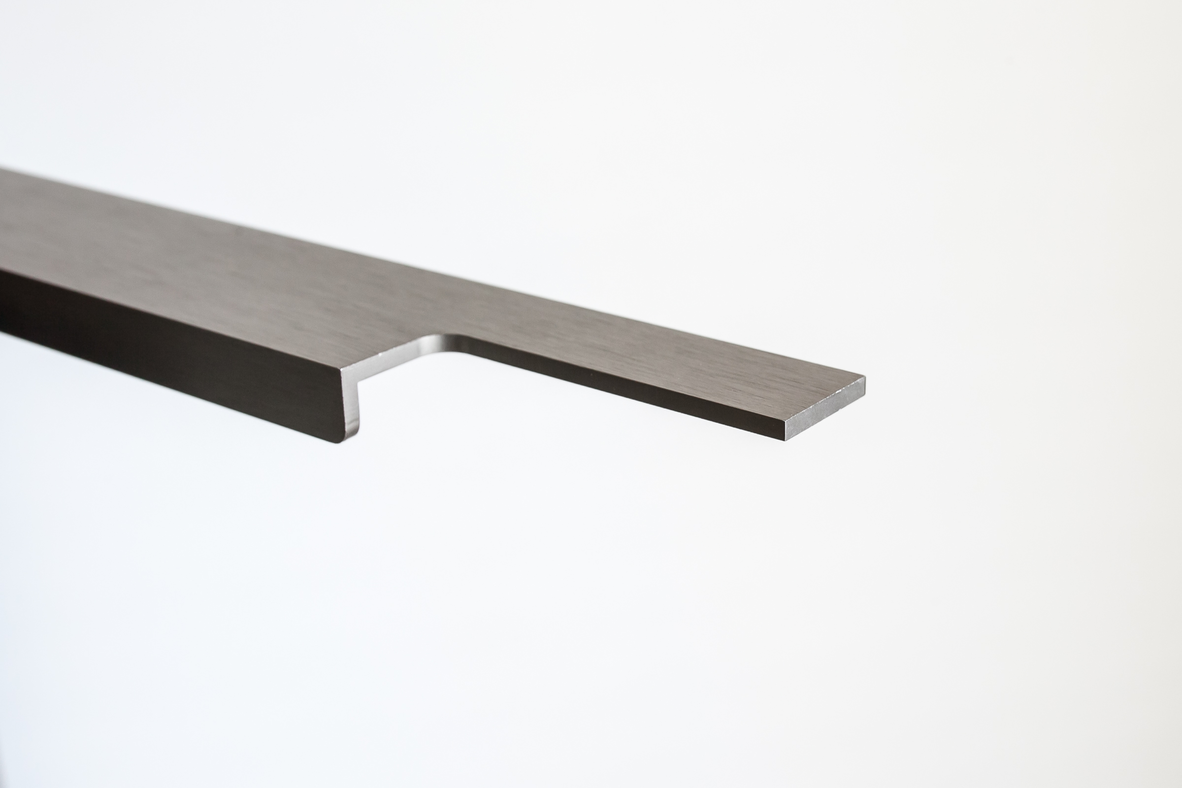 Aluminum Extruded Handles Quality Kitchen Doors since 2005