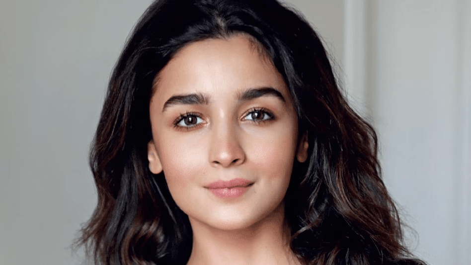 Alia Bhatt Celebrates 10 Years of 'Humpty Sharma Ki Dulhania' Always