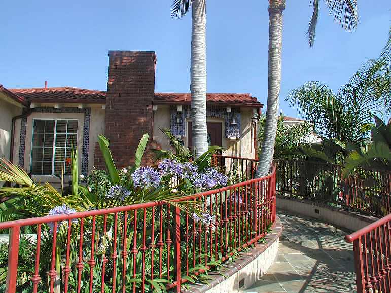 Always Inn San Clemente is a beachclose, intimate inn in the heart of