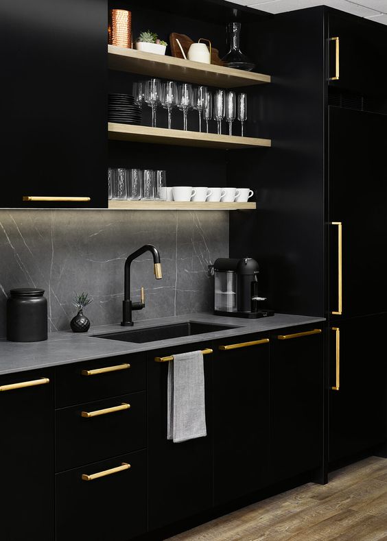 What Is a Wet Bar vs. Dry Bar—and Does Either Belong in Your Home