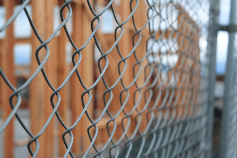 Electric Fencing vs ChainLink Fences Advantages & Disadvantages AMAROK