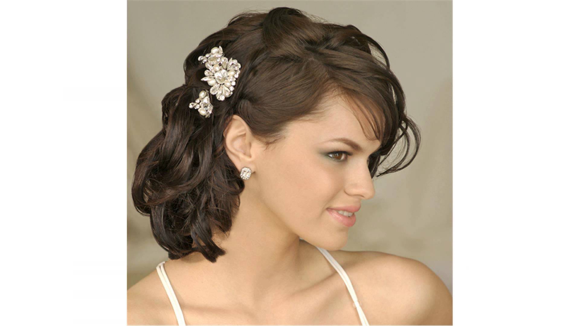 wedding hairstyles for short hair with flower Amazing Wedding Tips