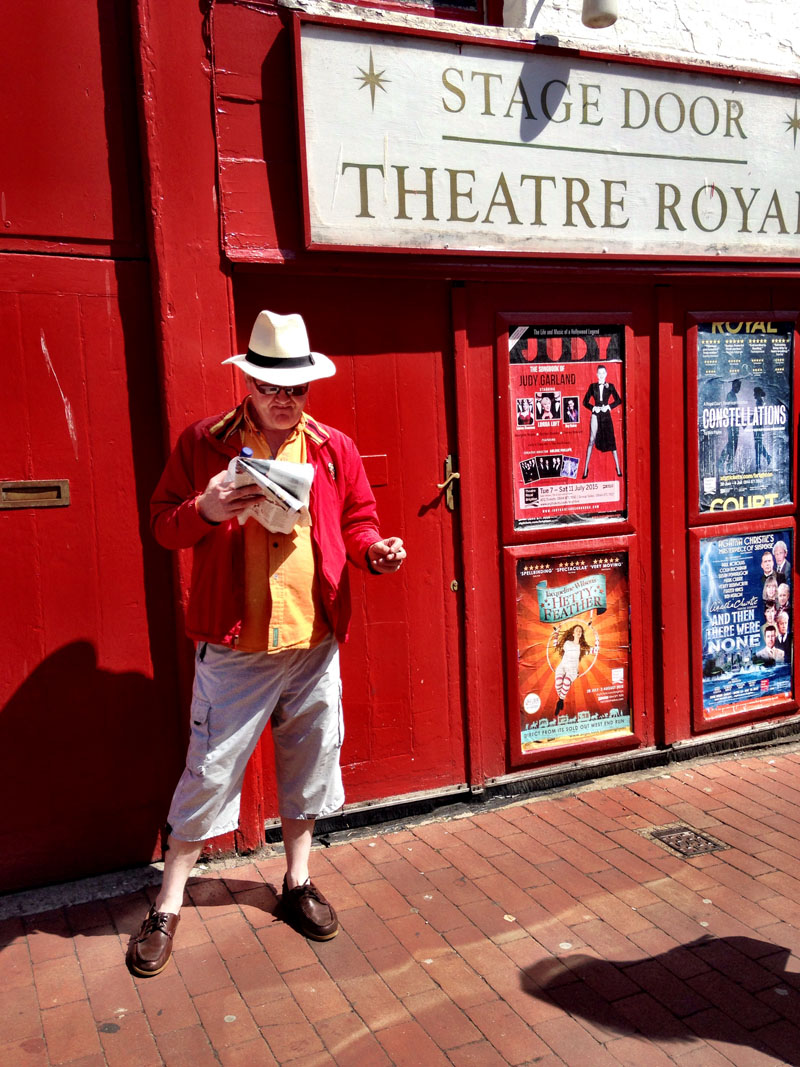 Peter Harold Photography. Stage door Johnny.