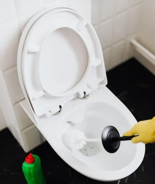 How to Remove Red Wine Stains from White Linen Tablecloths