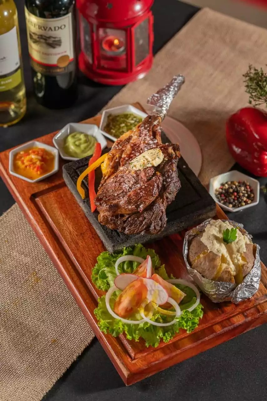 Restaurante El TORO En Bicicleta Amazonia Explorer