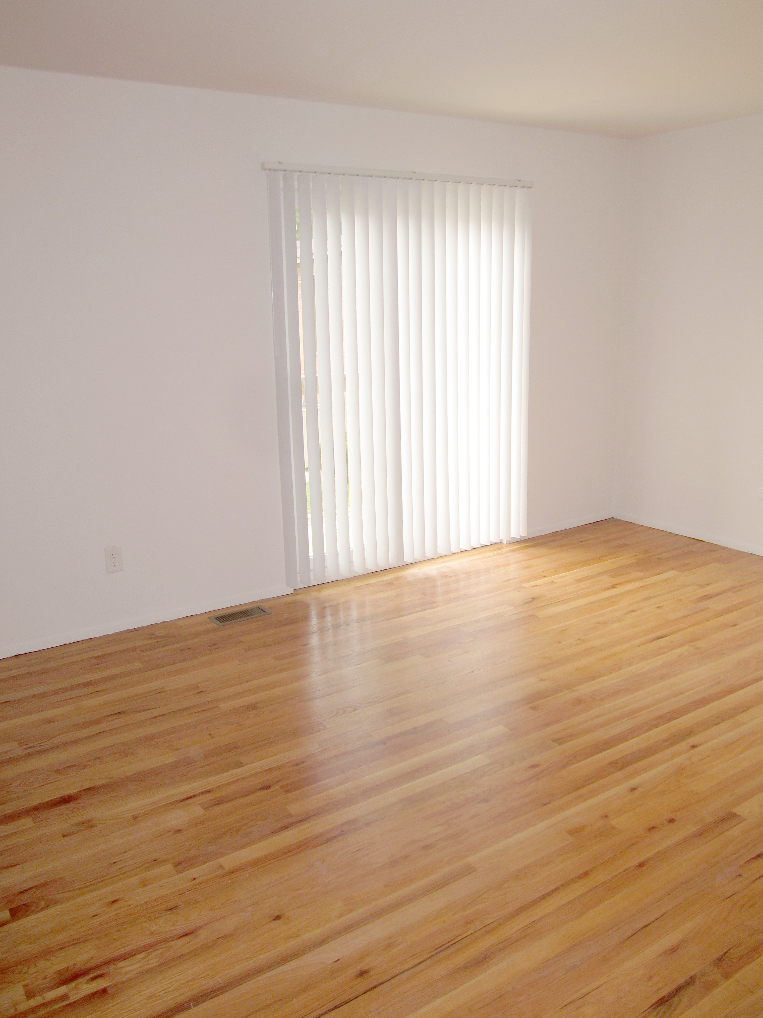 Amber House West Apartments Photo Board