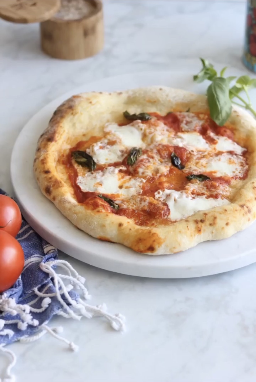 NEAPOLITANSTYLE PIZZA FROM HOME Ambers Kitchen Cooks